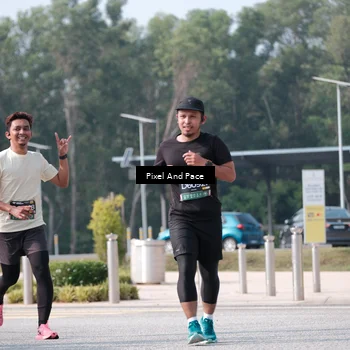 Runner Photo 6794733