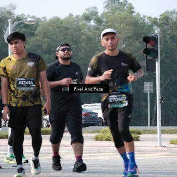 Runner Photo 6794745