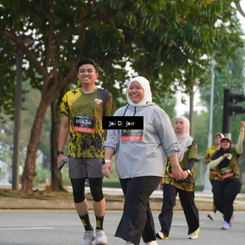 Runner Photo 6794747