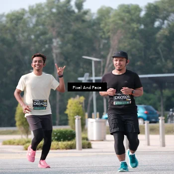 Runner Photo 6794749