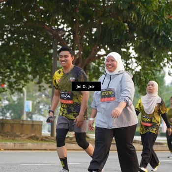 Runner Photo 6794762
