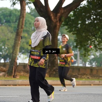 Runner Photo 6794791