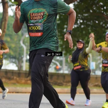 Runner Photo 6794810