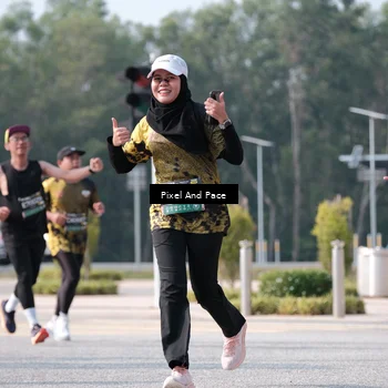 Runner Photo 6794839