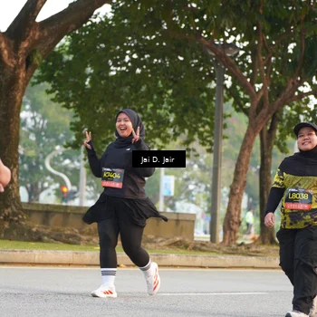 Runner Photo 6794870