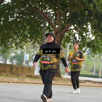 Runner Photo 6794875