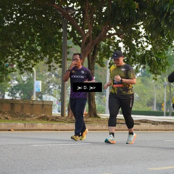 Runner Photo 6794891