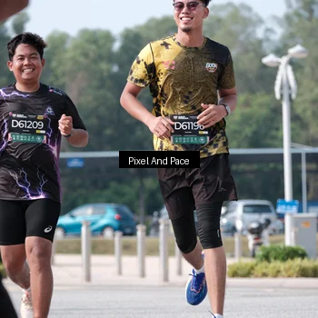Runner Photo 6794901
