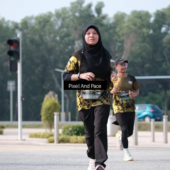 Runner Photo 6794919