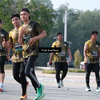 Runner Photo 6794981