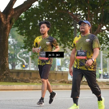 Runner Photo 6794992