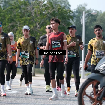 Runner Photo 6795030