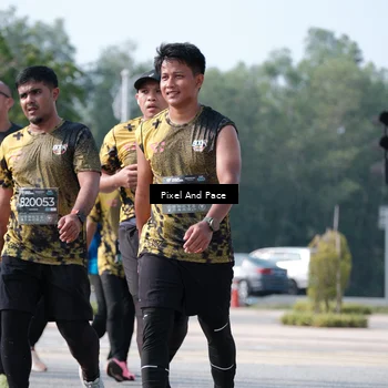 Runner Photo 6795032