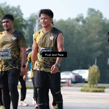 Runner Photo 6795057