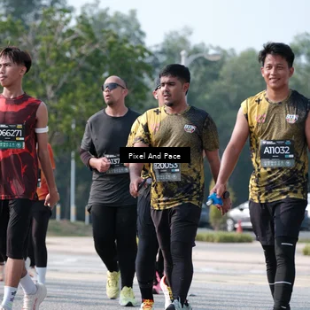 Runner Photo 6795061