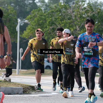 Runner Photo 6795113