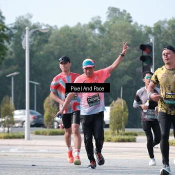 Runner Photo 6795200