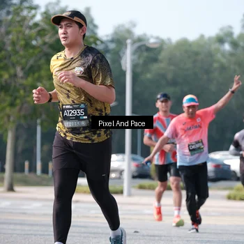 Runner Photo 6795208
