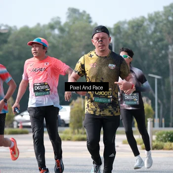 Runner Photo 6795224