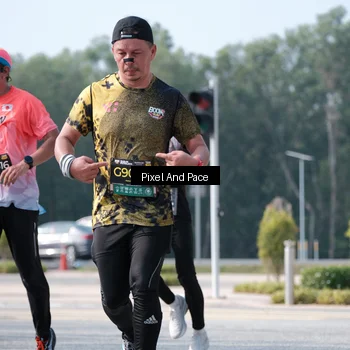 Runner Photo 6795252