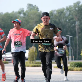Runner Photo 6795260