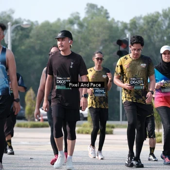 Runner Photo 6795288