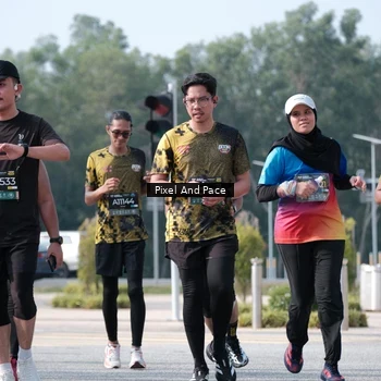 Runner Photo 6795290