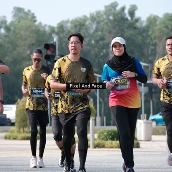 Runner Photo 6795297