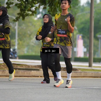 Runner Photo 6795318