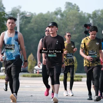Runner Photo 6795320