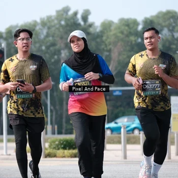 Runner Photo 6795322