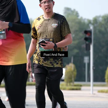 Runner Photo 6795348