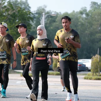 Runner Photo 6795393