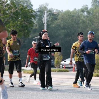 Runner Photo 6795460