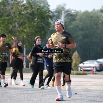 Runner Photo 6795484