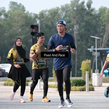 Runner Photo 6795503