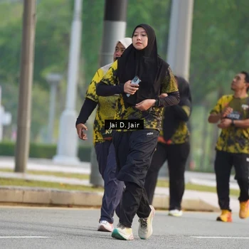 Runner Photo 6795530
