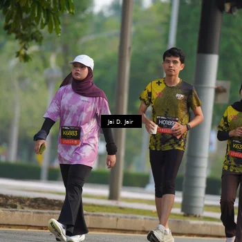 Runner Photo 6795556