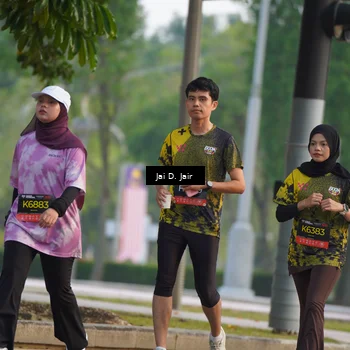 Runner Photo 6795557