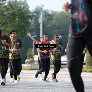 Runner Photo 6795573