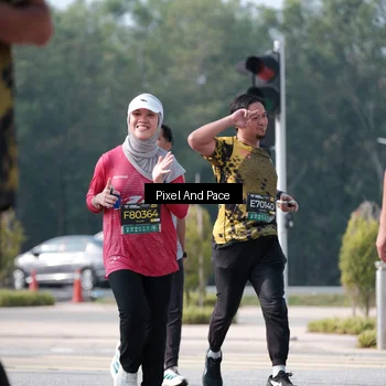 Runner Photo 6795642