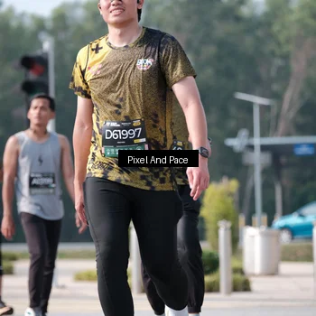 Runner Photo 6795675