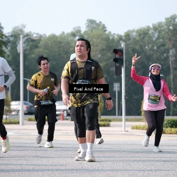 Runner Photo 6795794