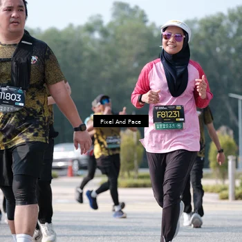 Runner Photo 6795808