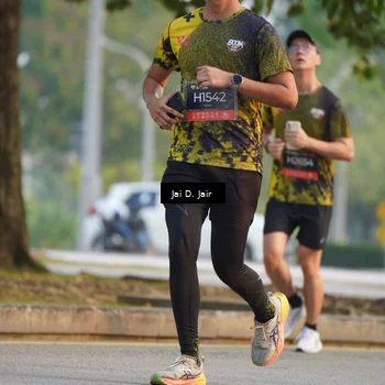 Runner Photo 6796004