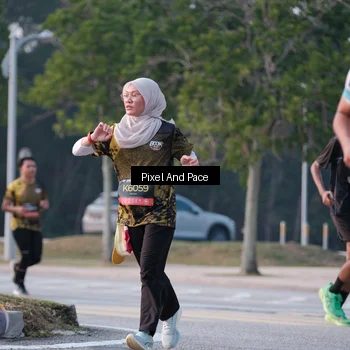Runner Photo 6796012