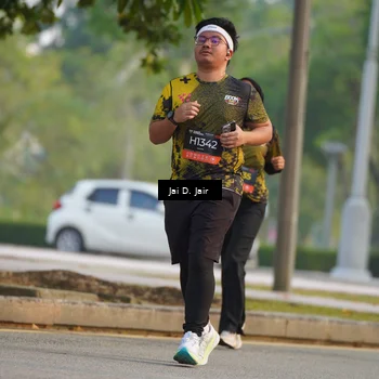 Runner Photo 6796038