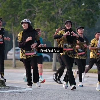 Runner Photo 6796064