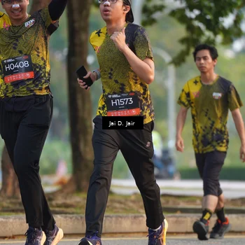 Runner Photo 6796071