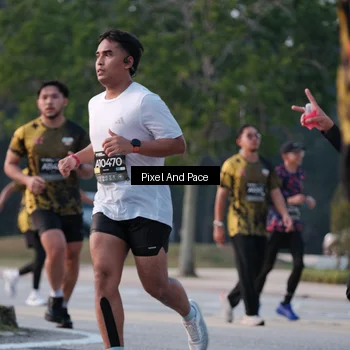Runner Photo 6796110